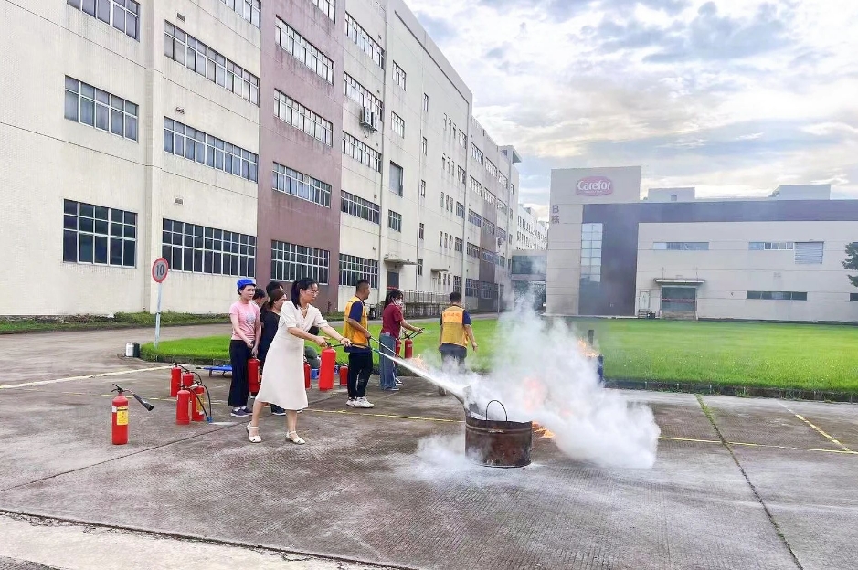 筑牢安全防線！愛護生產(chǎn)基地成功舉行消防實戰(zhàn)演練